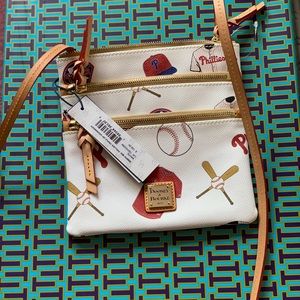 Phillies baseball dooney & Burke 💙❤️